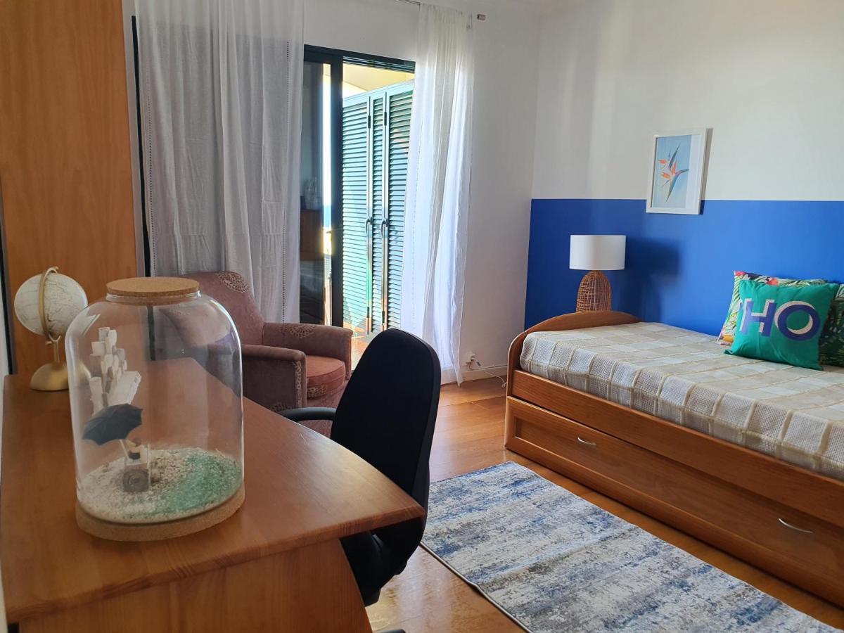 Luzia'S Apartment - 2 Bedroom Apartment Sleeps 4 ฟุงชาล ภายนอก รูปภาพ
