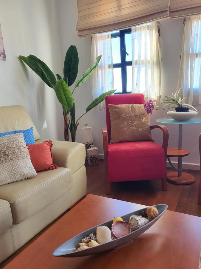 Luzia'S Apartment - 2 Bedroom Apartment Sleeps 4 ฟุงชาล ภายนอก รูปภาพ