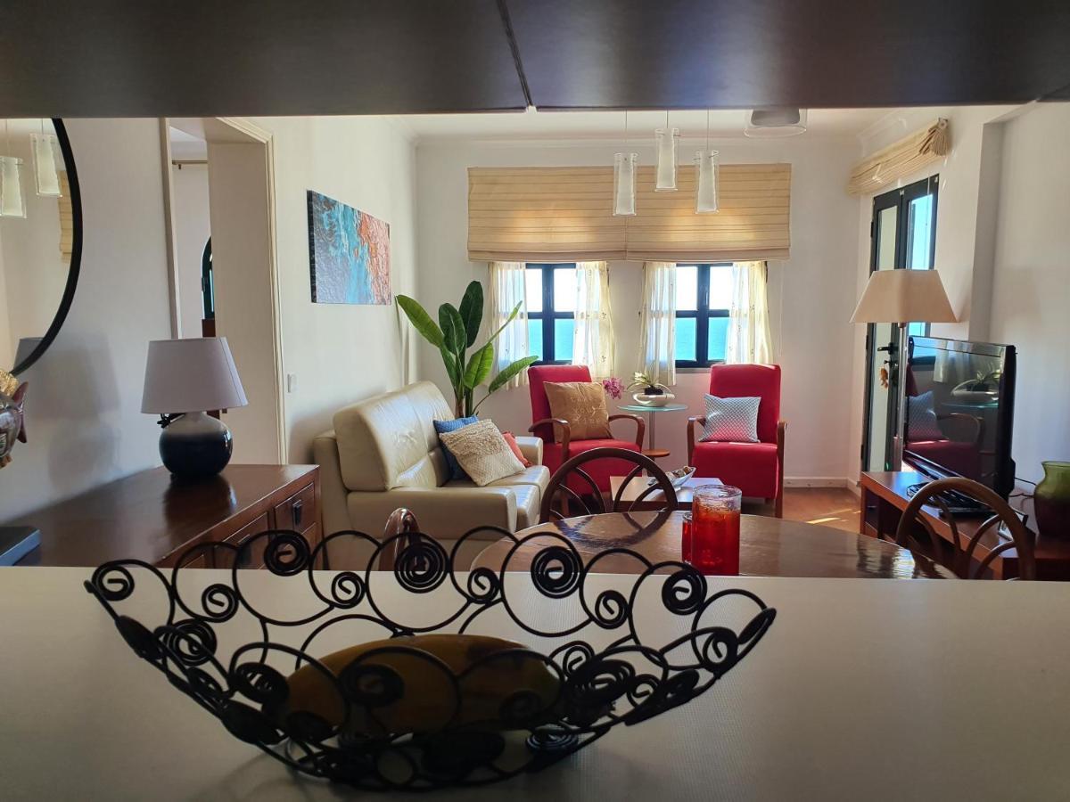 Luzia'S Apartment - 2 Bedroom Apartment Sleeps 4 ฟุงชาล ภายนอก รูปภาพ