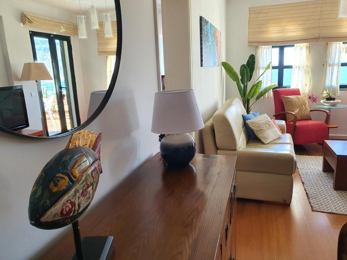 Luzia'S Apartment - 2 Bedroom Apartment Sleeps 4 ฟุงชาล ภายนอก รูปภาพ